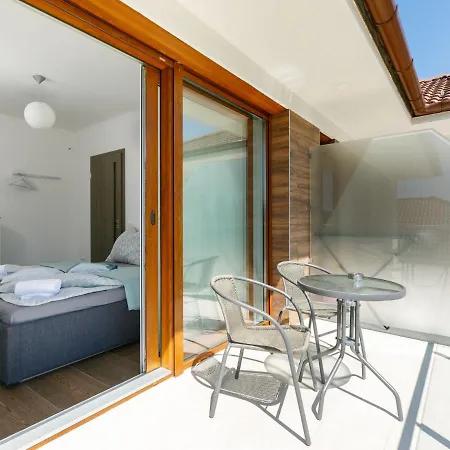 Apartman Johann 2 By Interhome
